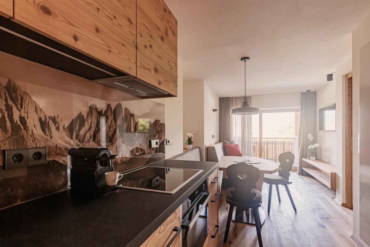 Wanderhotel Teiserhof Funes  Bagian luar foto