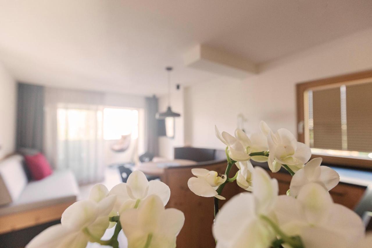 Wanderhotel Teiserhof Funes  Bagian luar foto