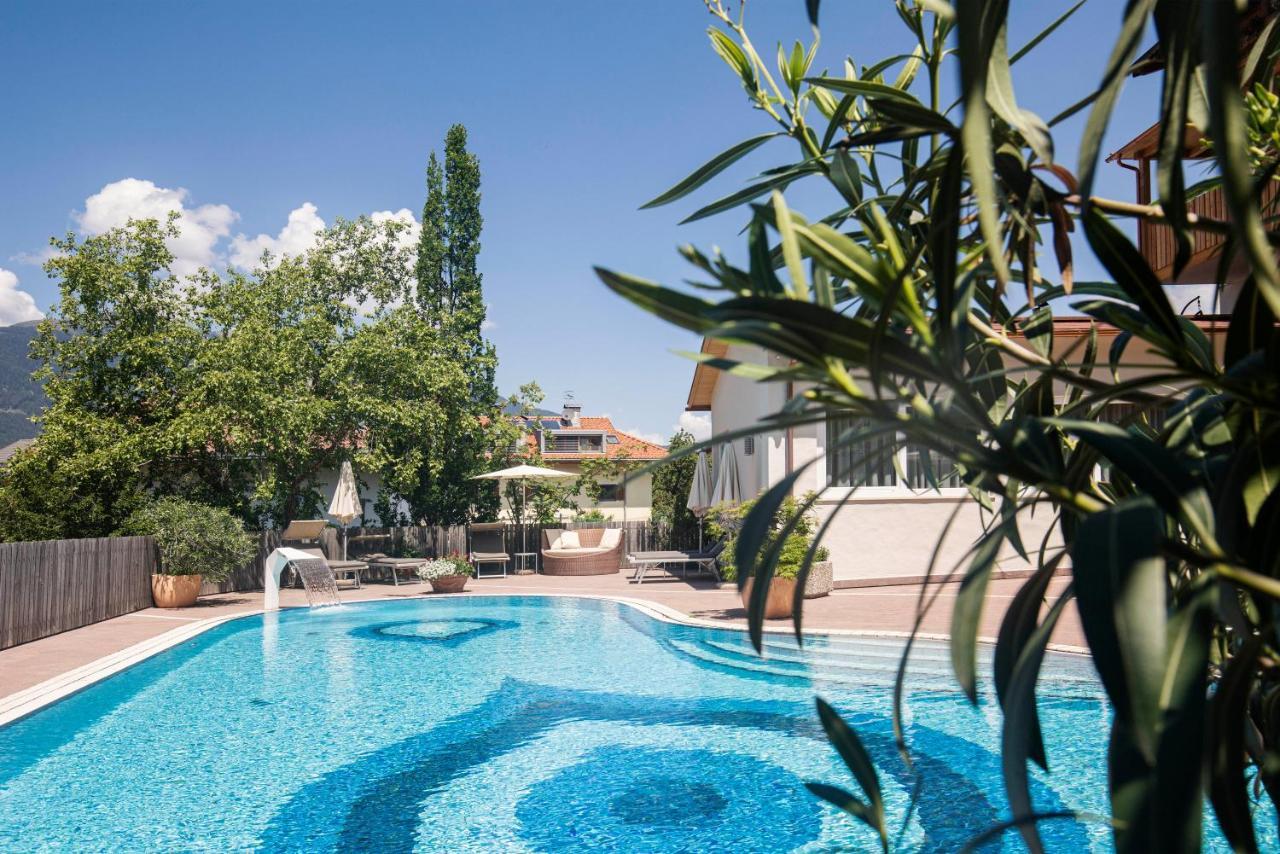 Wanderhotel Teiserhof Funes  Bagian luar foto