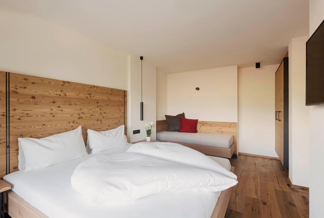 Wanderhotel Teiserhof Funes  Bagian luar foto