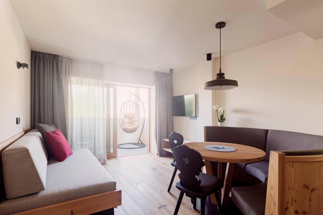 Wanderhotel Teiserhof Funes  Bagian luar foto