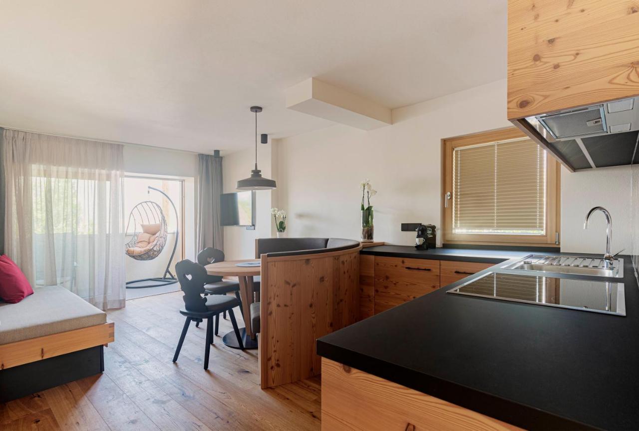Wanderhotel Teiserhof Funes  Bagian luar foto