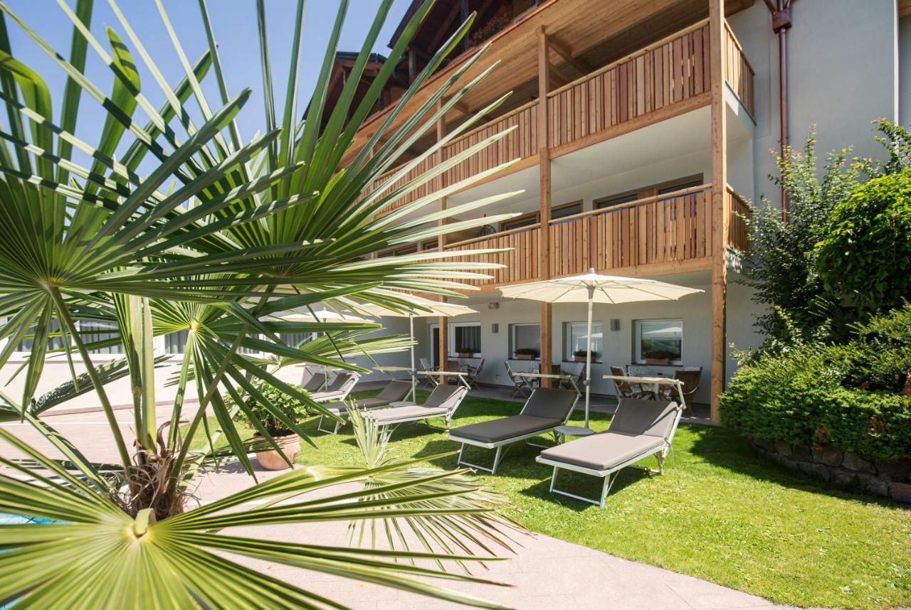 Wanderhotel Teiserhof Funes  Bagian luar foto