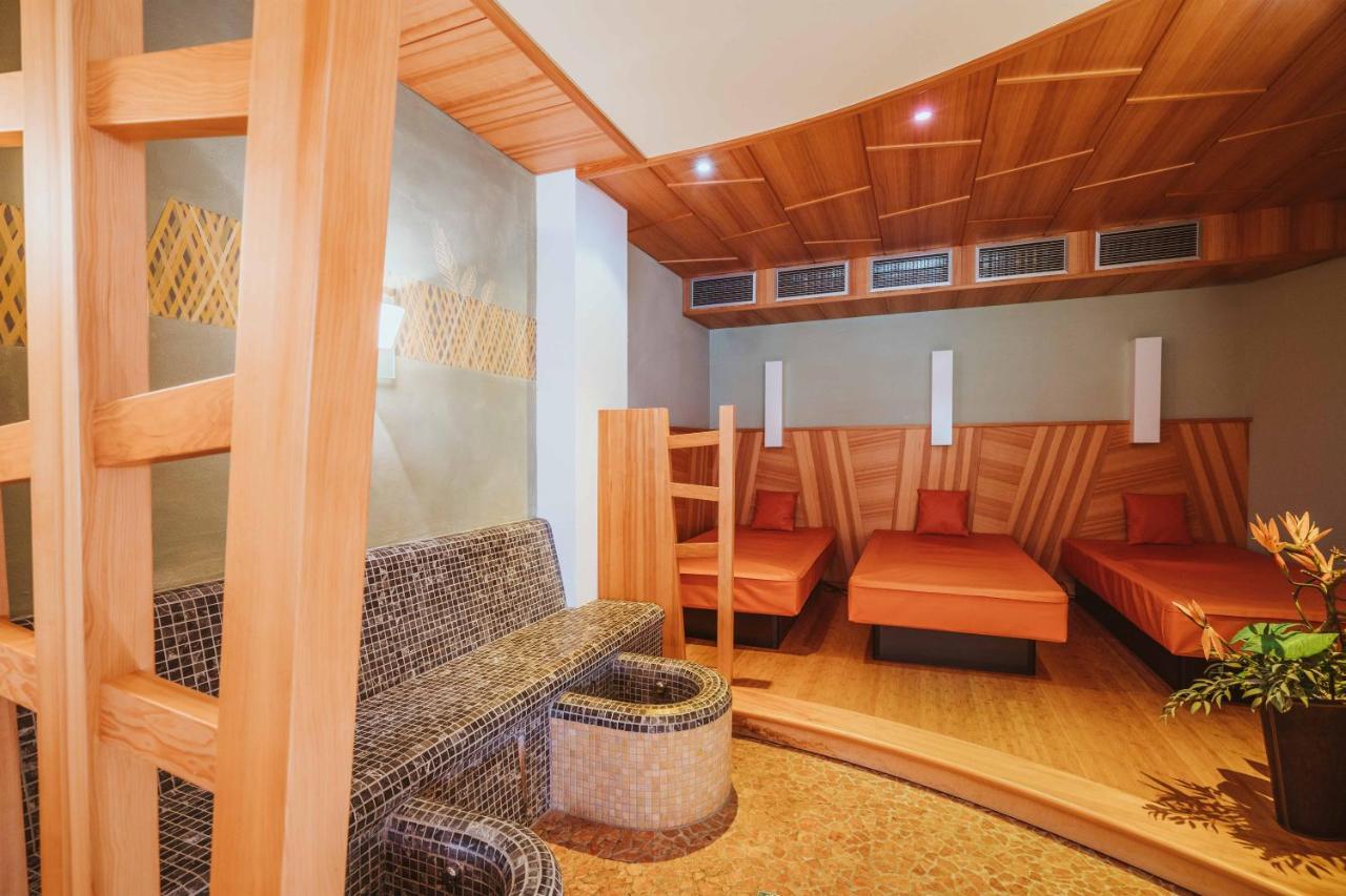 Wanderhotel Teiserhof Funes  Bagian luar foto
