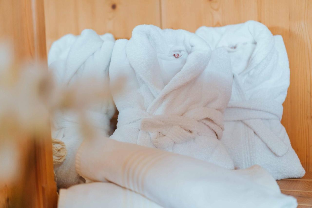 Wanderhotel Teiserhof Funes  Bagian luar foto