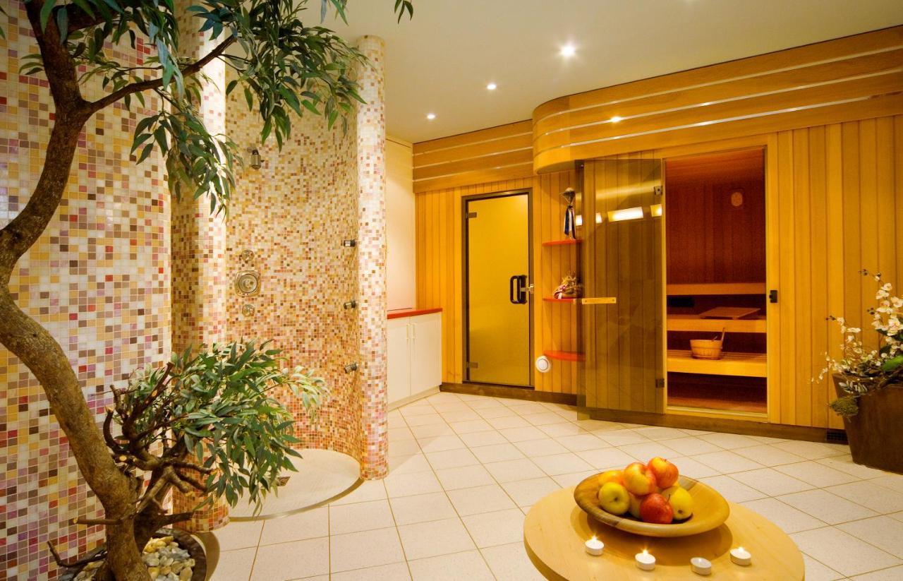 Wanderhotel Teiserhof Funes  Bagian luar foto
